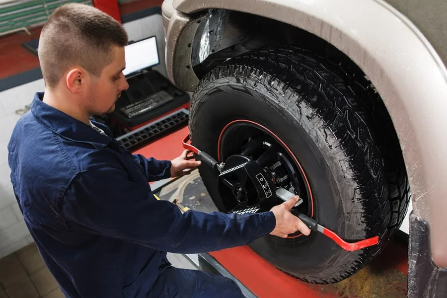 How Tire Change Services Can Minimize Delays During Towing Stone Mountain, GA How Tire Change Services Can Minimize Delays During Towing Stone Mountain, GA