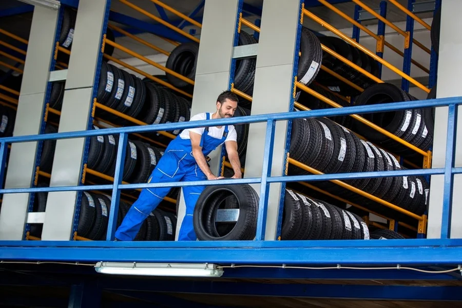 How Tire Change Services Can Minimize Delays During Towing in Stone Mountain, GA How Tire Change Services Can Minimize Delays During Towing in Stone Mountain, GA