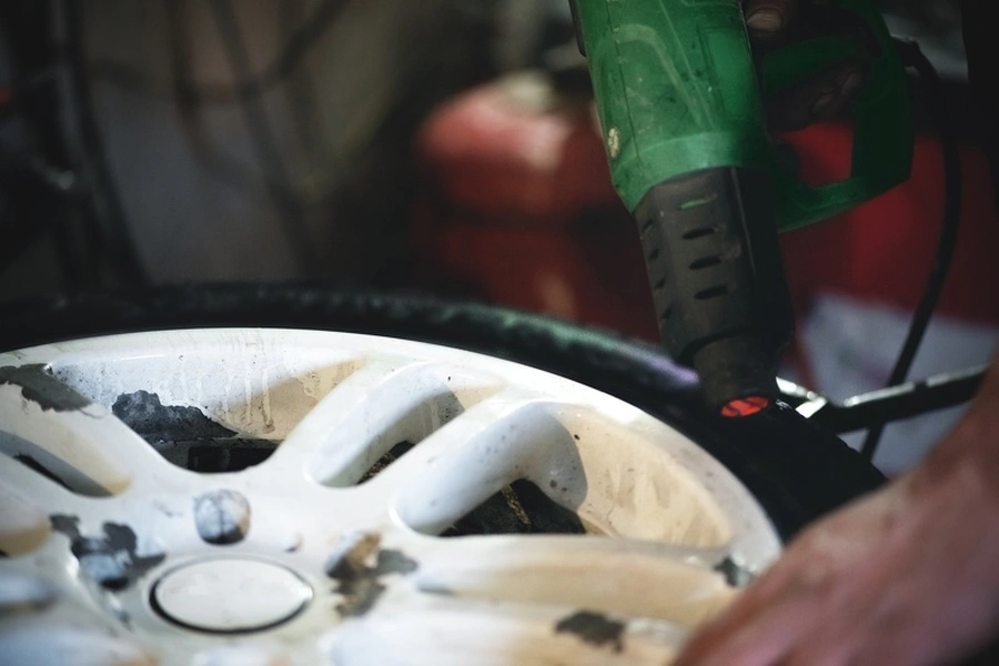 Understanding When To Use Tire Change Services In Towing Stone Mountain, GA